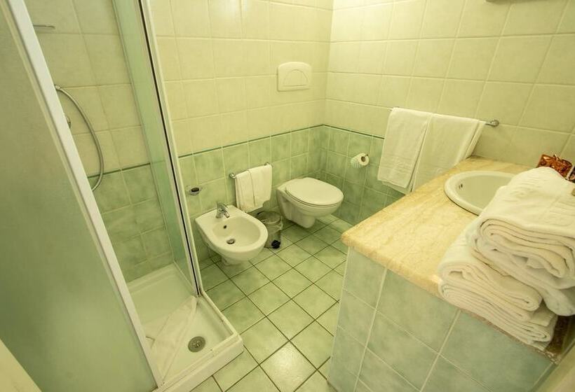 חדר סטנדרט לשלושה, Alma Resort