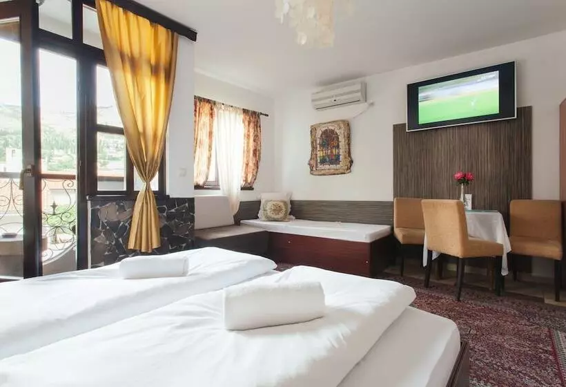 اتاق استاندارد چهار تخته, Villa Anri