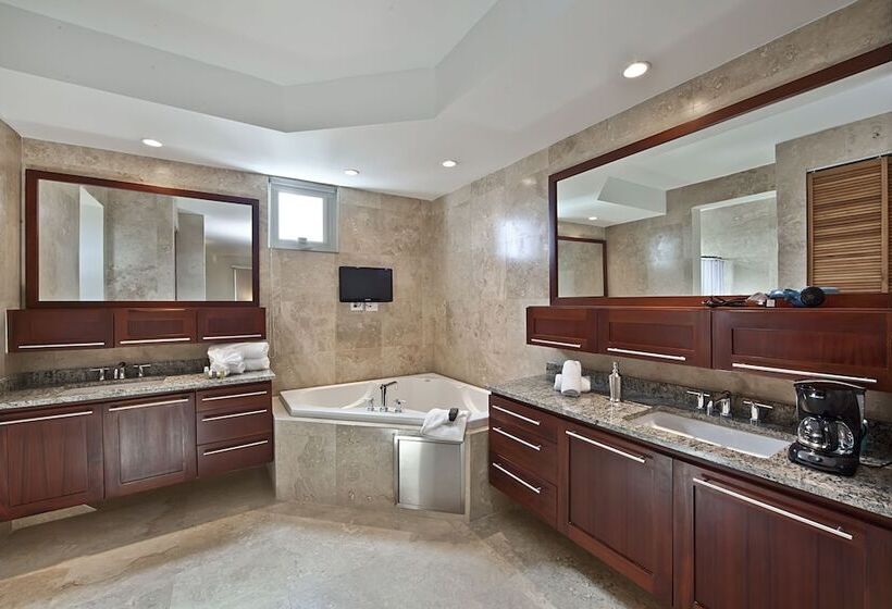 سوییت لوکس, Ciqala Suites Hotel   San Juan