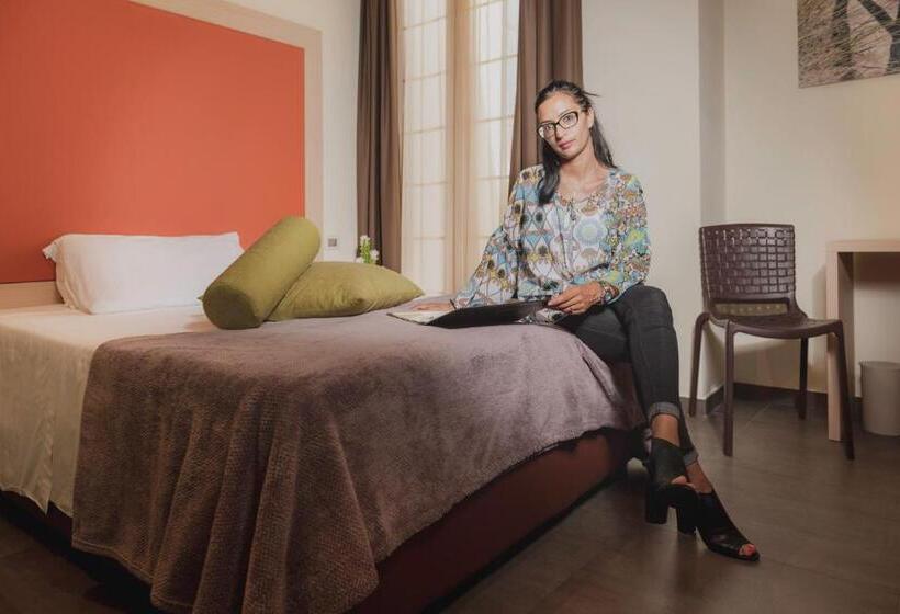 Номер Economy, 33 Baroni