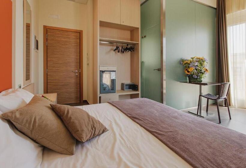 Номер Superior, 33 Baroni