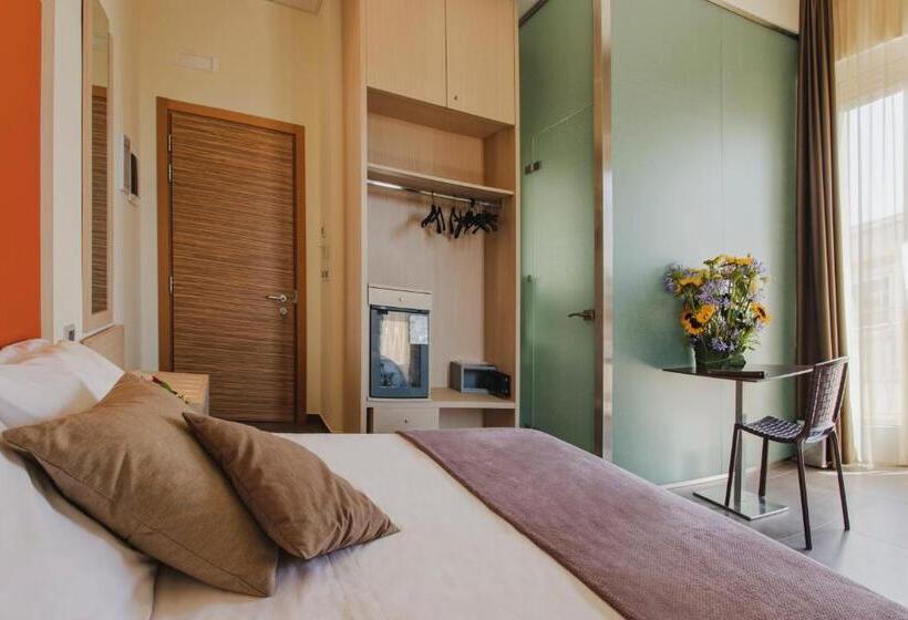 Номер Superior, 33 Baroni