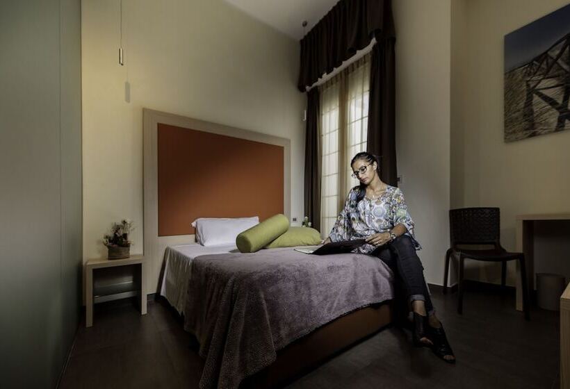 Номер Economy, 33 Baroni