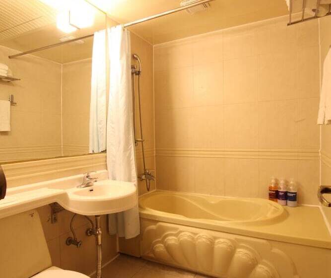 Camera Superiore, Angel