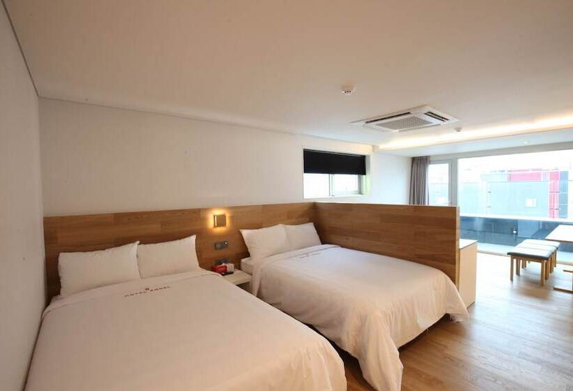 Camera Superiore, Angel