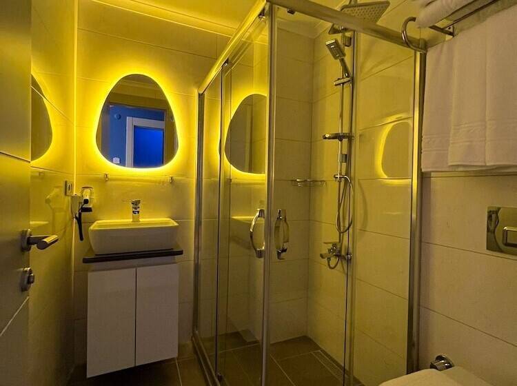 スタンダードルーム, Apex