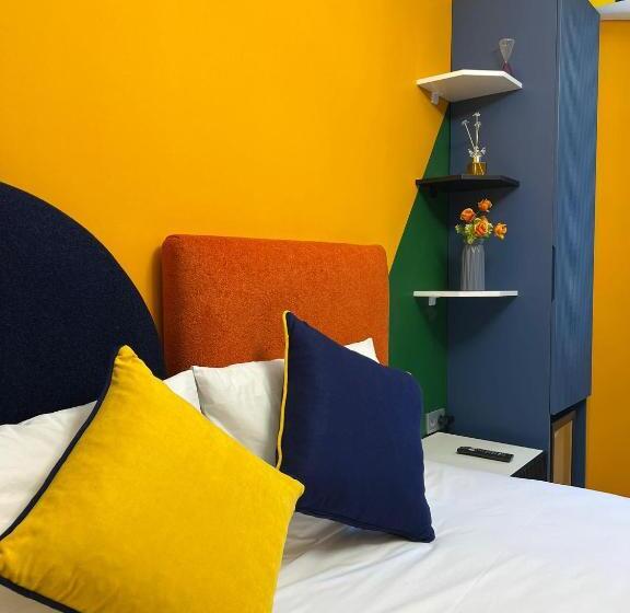 スタンダードルーム, Apex