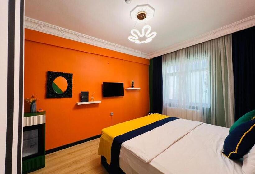 スタンダードルーム, Apex