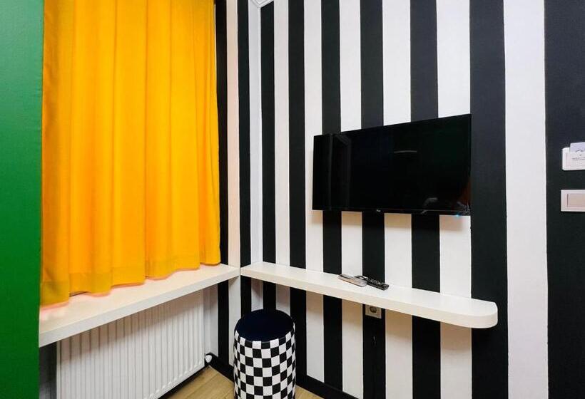 エコノミールーム, Apex