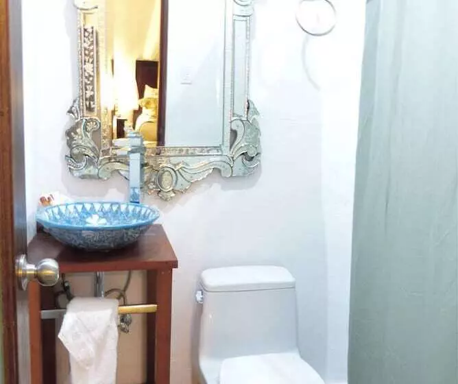 اتاق لوکس, Casablanca