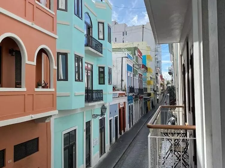 اتاق لوکس, Casablanca