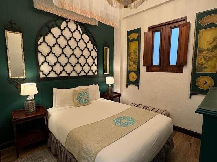 اتاق لوکس, Casablanca