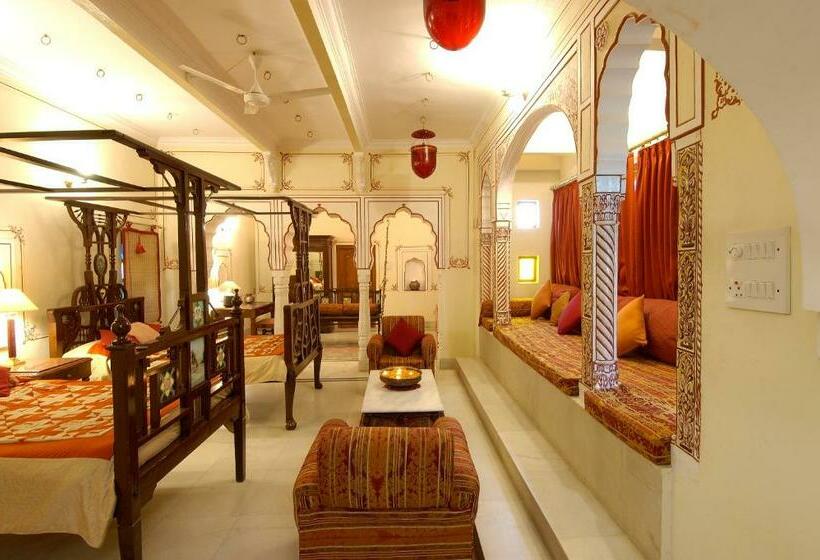 标准间, Castle Mandawa