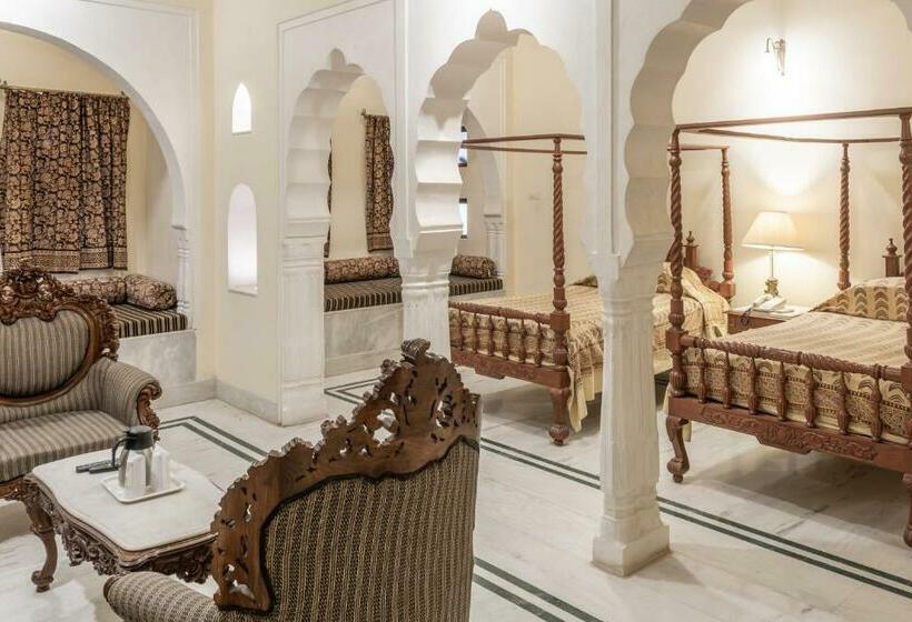 标准间, Castle Mandawa