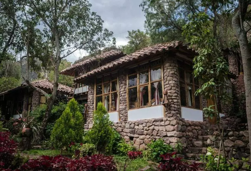 اتاق استاندارد سه نفره, Logde Casa De Campo & Retreat Center
