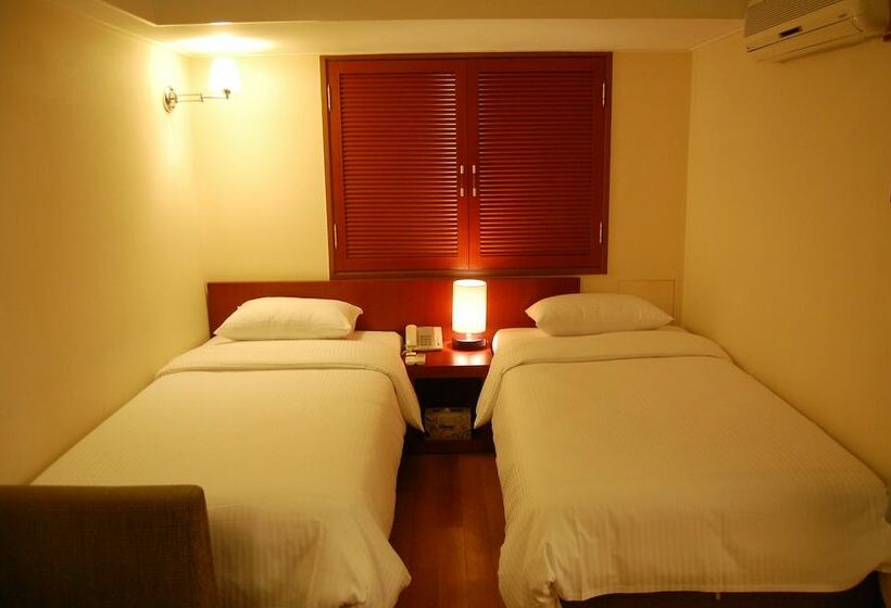 חדר סטנדרט, New Korea