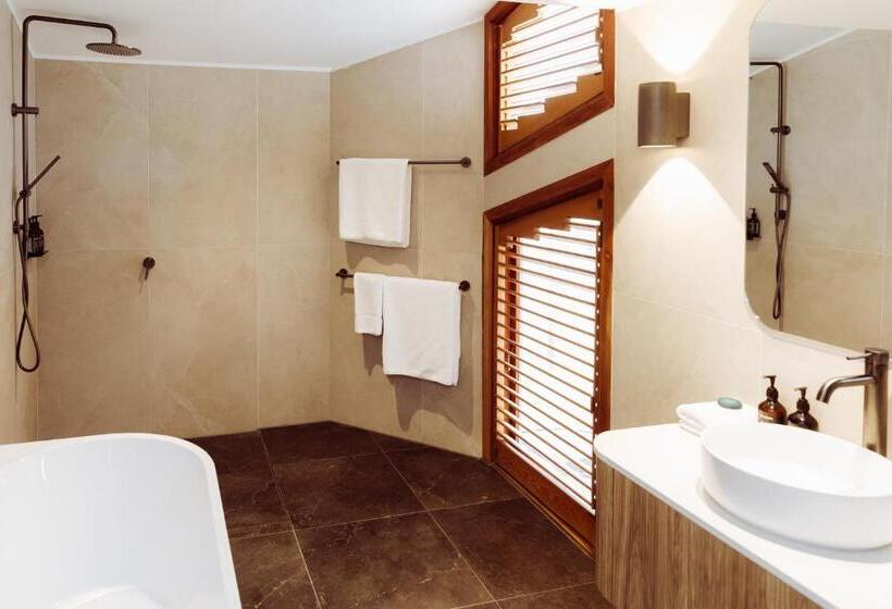 סוויטה אקזקיוטיב, Prairie