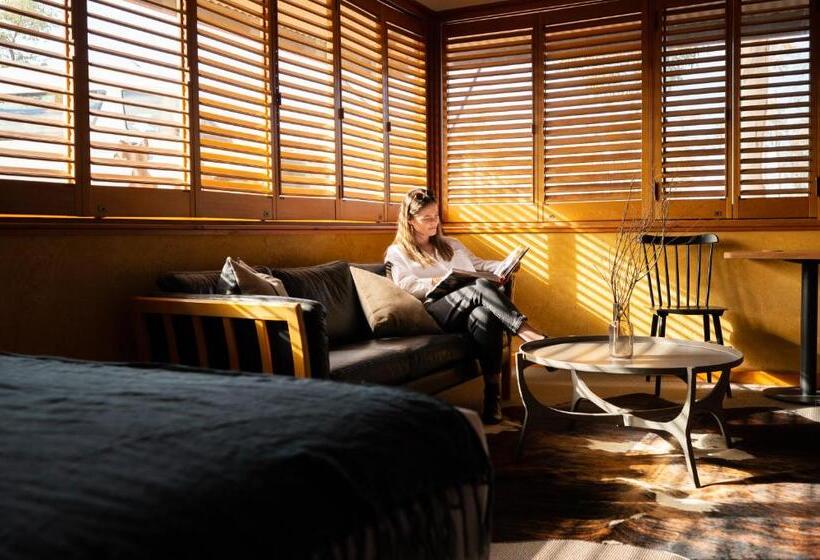 חדר אקזקיוטיב, Prairie