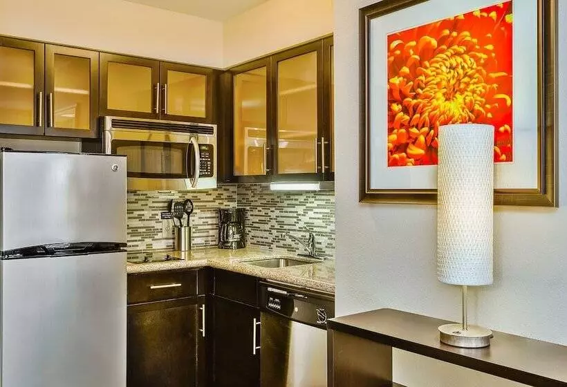 身障者適用スイートルーム, Staybridge Suites Bismarck, An Ihg