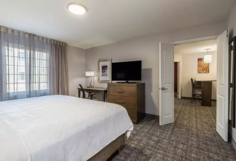身障者適用スイートルーム, Staybridge Suites Bismarck, An Ihg