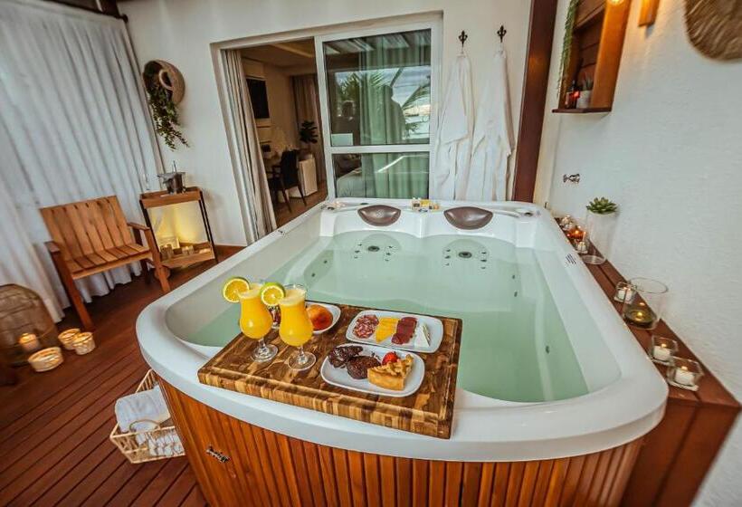 جناح مزود بجاكوزى, Villareal Guaratuba   Caieiras