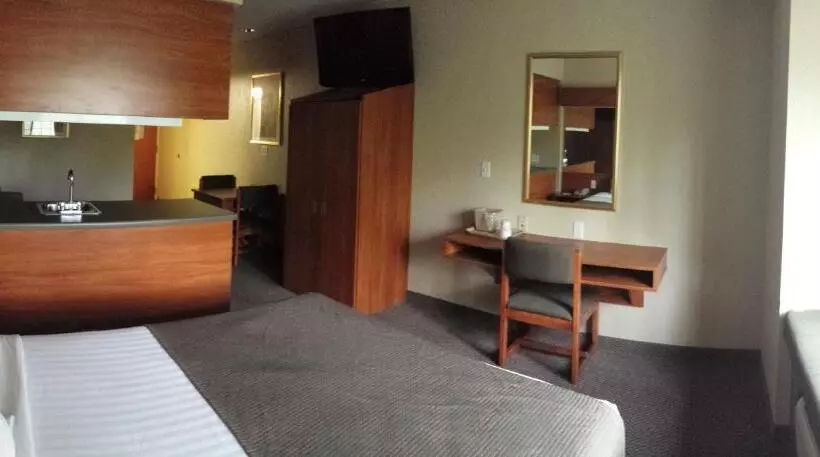 スタンダードスタジオ, Microtel Inn & Suites Beckley East