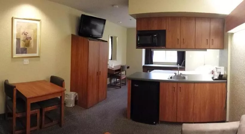 スタンダードスタジオ, Microtel Inn & Suites Beckley East