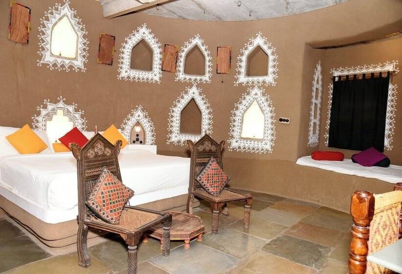 غرفة قياسية, The Desert Resort