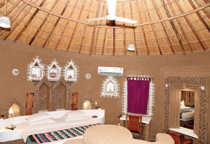 غرفة ديلوكس, The Desert Resort