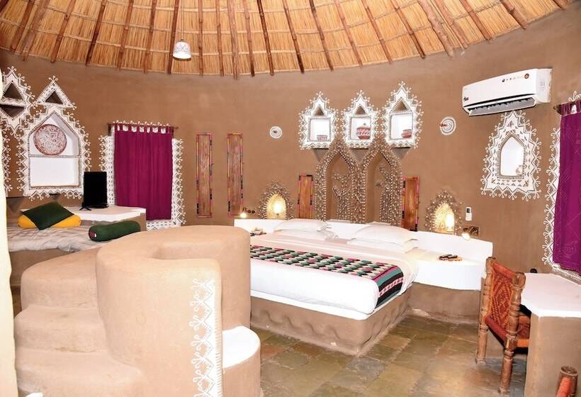 غرفة ديلوكس, The Desert Resort