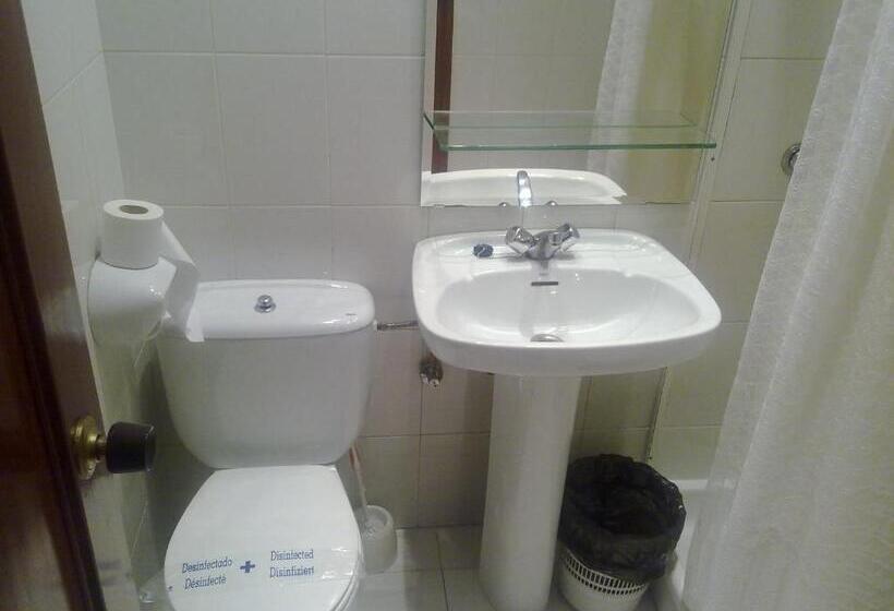 Номер Стандарт с Койками, Moon Hostel Bio