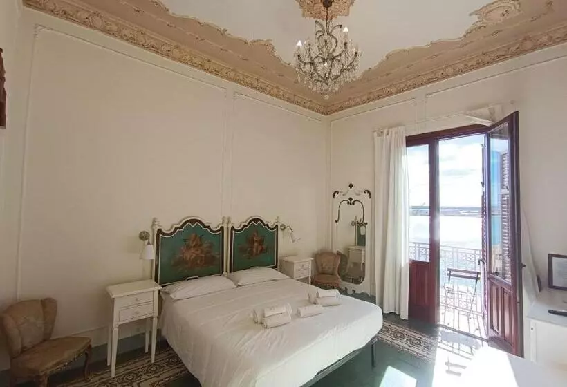 اتاق استاندارد با بالکن و چشم‌انداز دریا, B&b Belveliero  Il Capitano