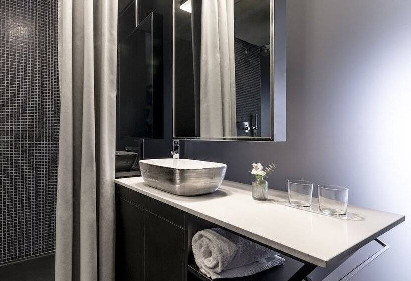 Camera Executive, 9hotel Mercy