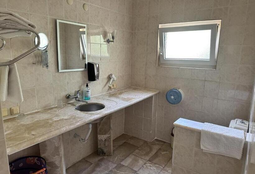 اتاق استاندارد, Bahaus Resort