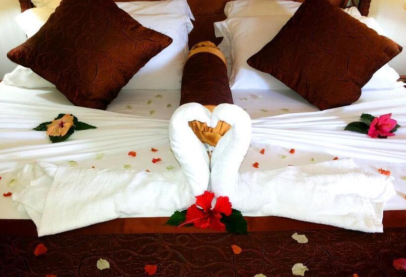 スイート, Chateau Sans Souci