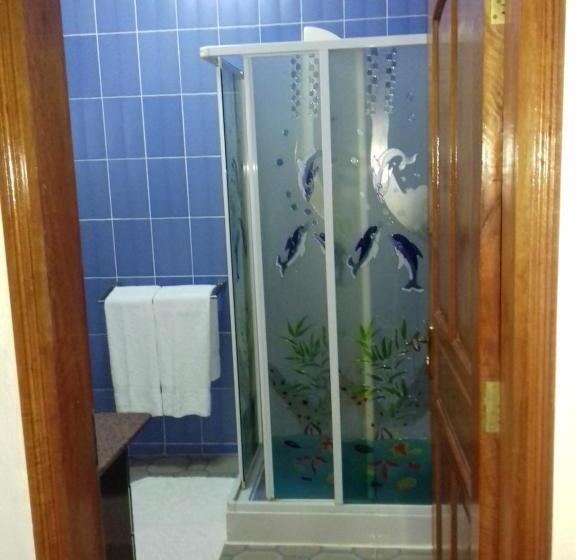 スタンダードトリプルルーム, Chateau Sans Souci