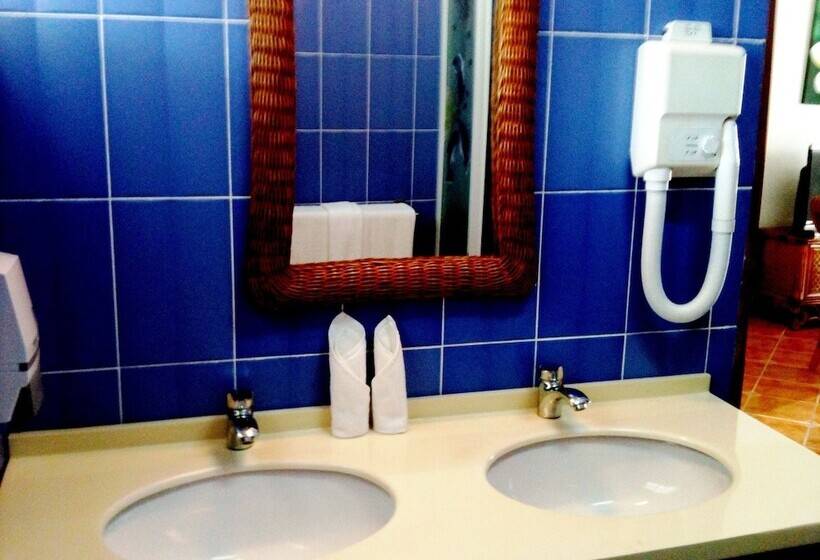 スイート, Chateau Sans Souci