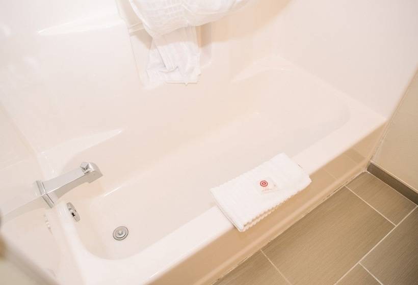 סוויטה, Comfort Inn & Suites