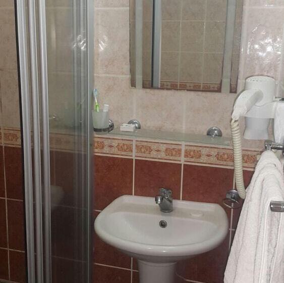 Номер Стандарт Трехместный, George Dragon Beach