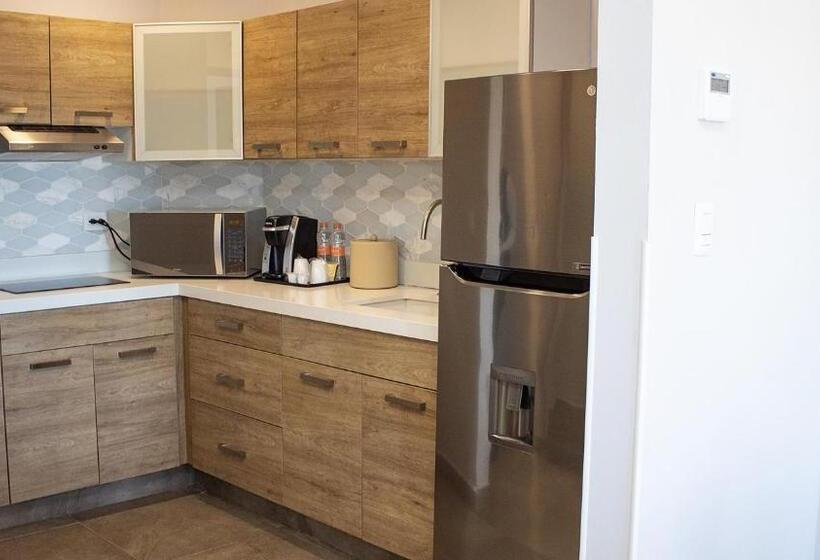 סוויטה עם נוף, Holiday Inn Express Guaymas, An Ihg