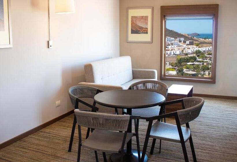 סוויטה עם נוף, Holiday Inn Express Guaymas, An Ihg