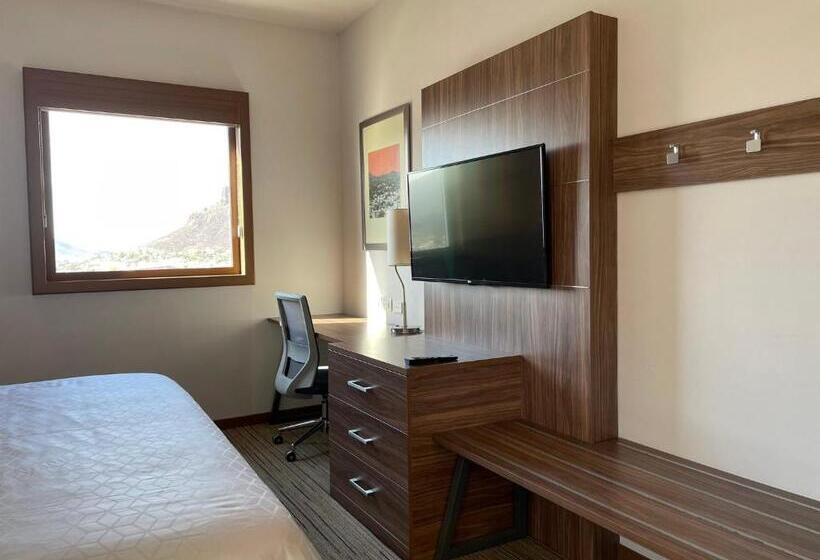 סוויטה עם נוף, Holiday Inn Express Guaymas, An Ihg