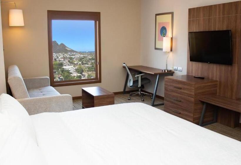 ペントハウススイート, Holiday Inn Express Guaymas, An Ihg