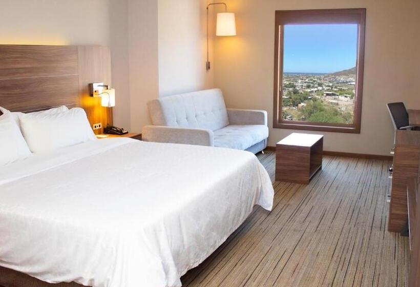 סוויטת פנטהאוז, Holiday Inn Express Guaymas, An Ihg