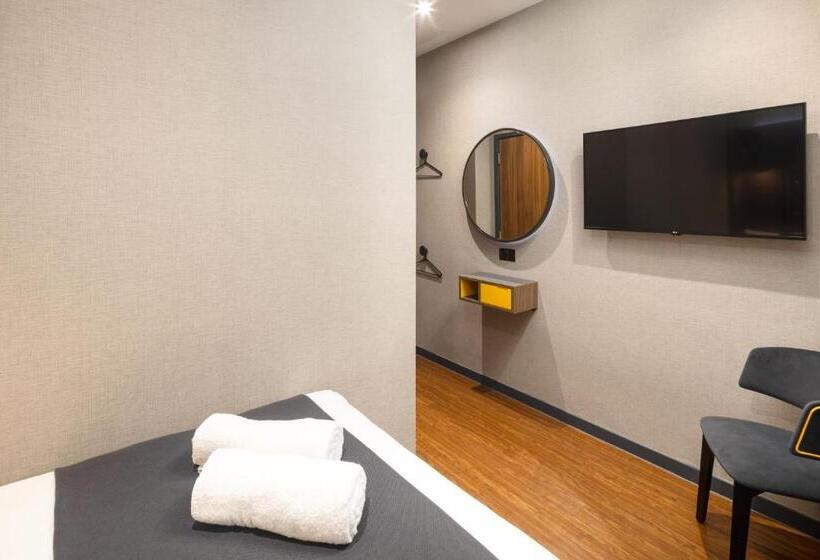 Номер Стандарт, Point A Hotel London Kings Cross – St Pancras