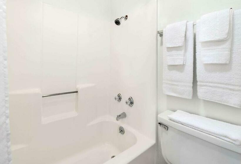 Номер Стандарт 2 Двуспальные Кровати, Post Oak Inn