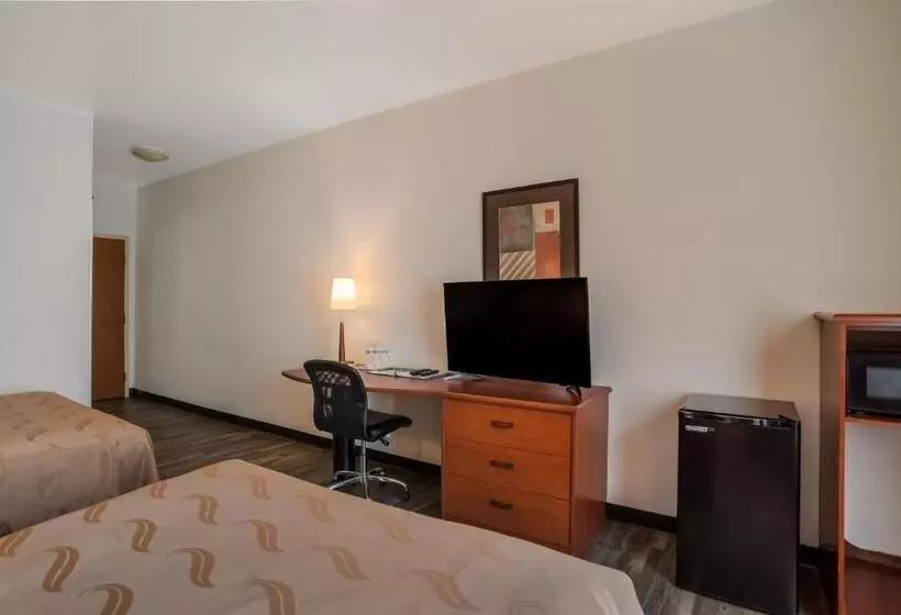 １階のスタンダードルーム, Quality Inn & Suites Chambersburg