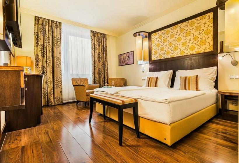 חדר סטנדרט, Savannah