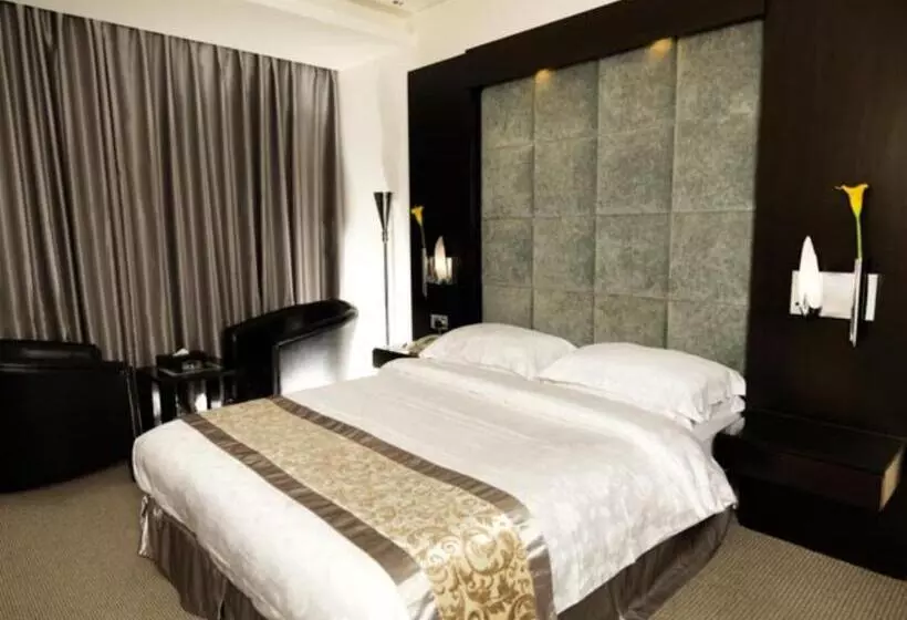 اتاق لوکس, Wh