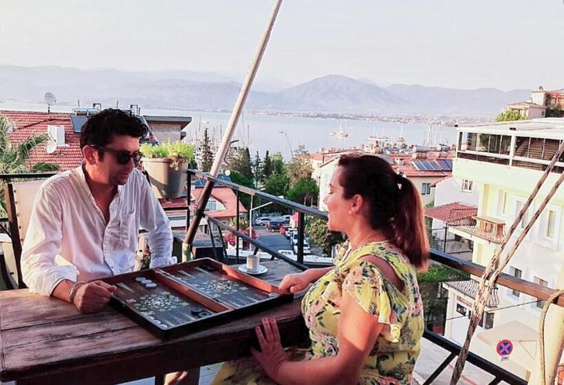 غرفة قياسية ثلاثية مزودة بشرفة, Ideal Pansiyon